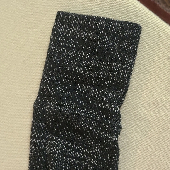 GAP FIT SWEATSHIRT SZ SMALL Dark Grey - Picture 6 of 7